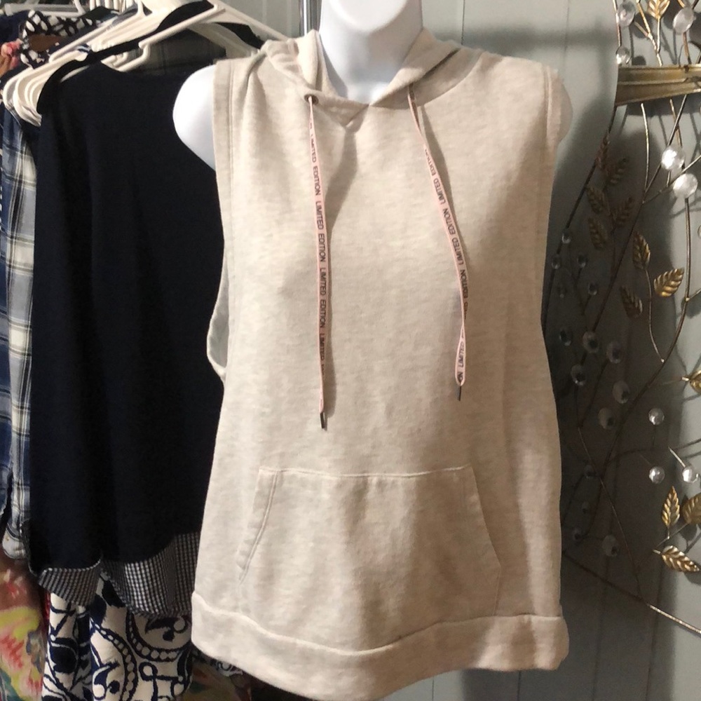 Forever 21 light gray sleeveless hoodie size small - Picture 1 of 5